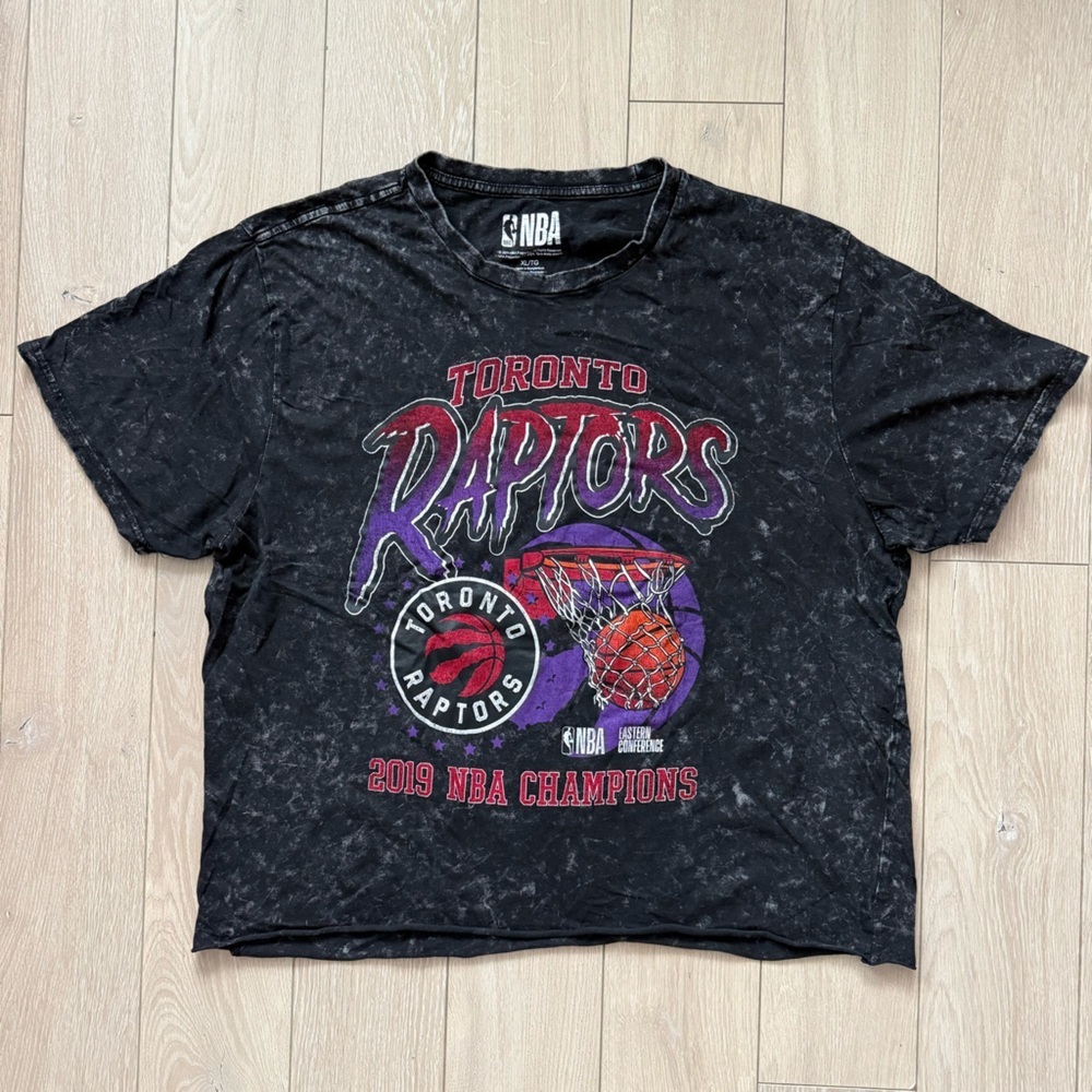 NBA Toronto Raptors Retro 2019 Champions Tee Women’s Size XL